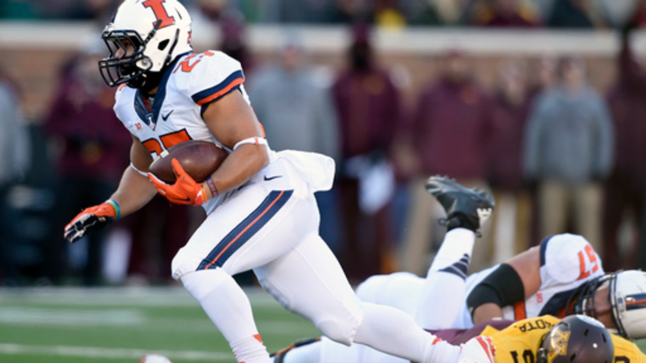 Almost gone, Illinois' Foster elected to stay - and score